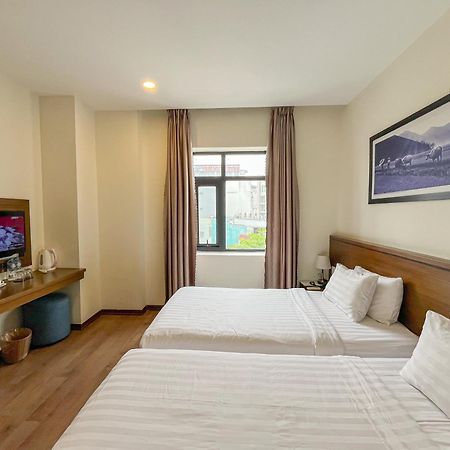 Central Hotel & Spa Danang Екстериор снимка