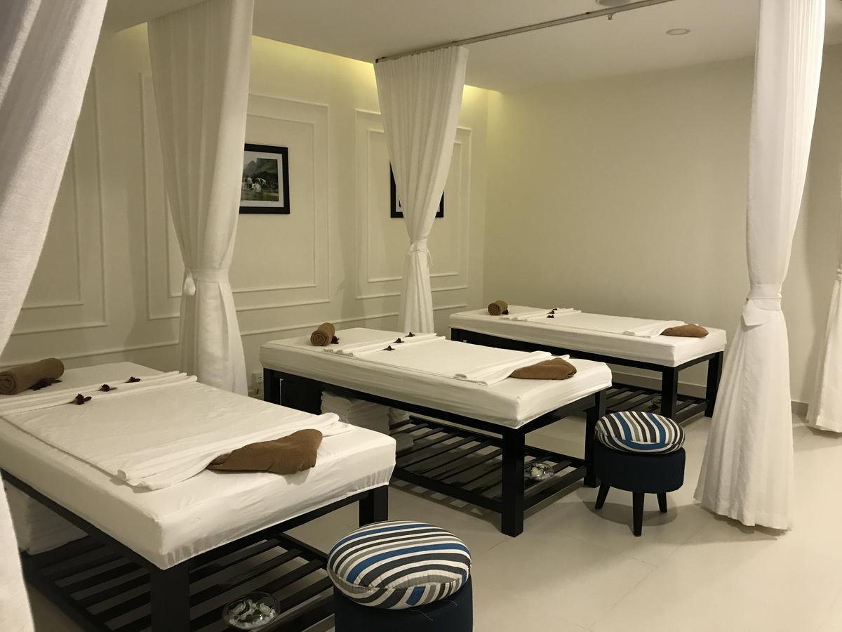 Central Hotel & Spa Danang Екстериор снимка